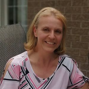 Meet your Posher, Renata